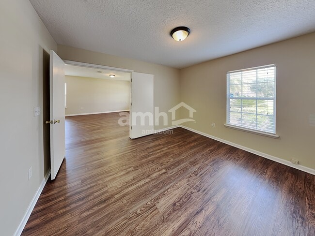 Building Photo - 76594 Timbercreek Blvd