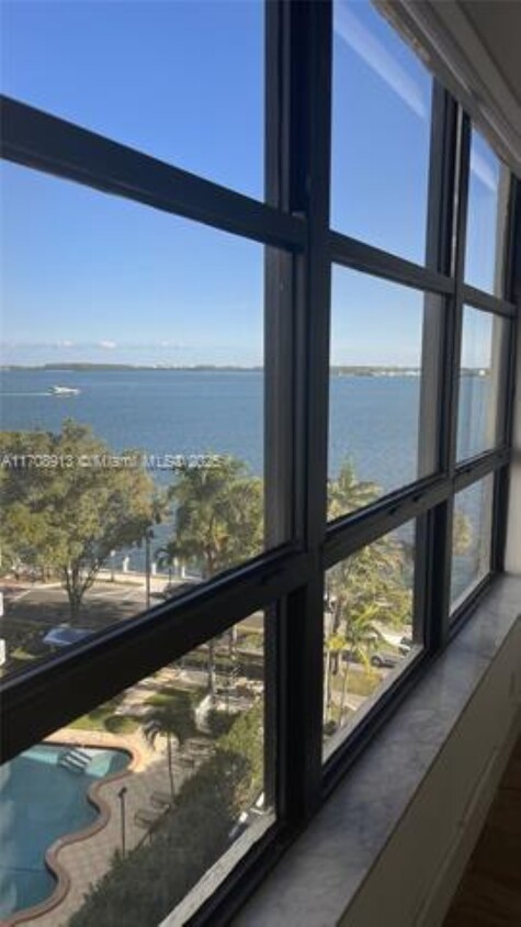 Foto principal - 1440 Brickell Bay Dr