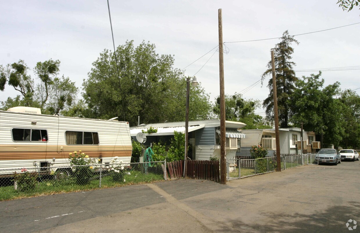 Foto principal - Bentley Trailer Park