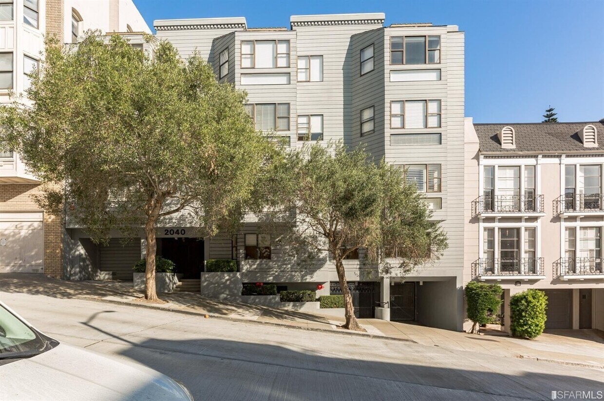 Primary Photo - 2040 Laguna St