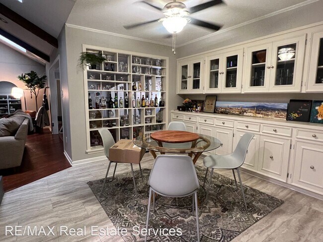 Foto del edificio - 4 br, 3 bath House - 541 Dunmoreland Drive