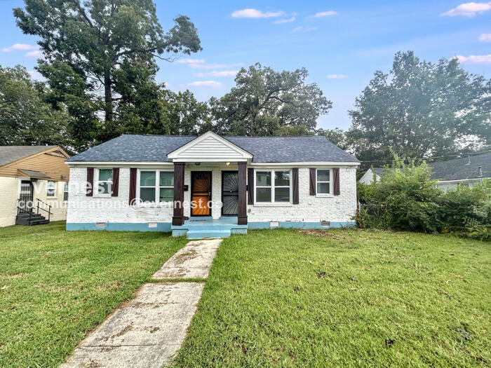 Primary Photo - 1082 Palmetto Ave
