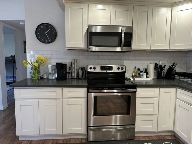 Building Photo - 6836 Trovita Way, Unit 6