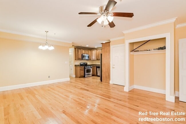 Photo - 164 Boylston St Apartment