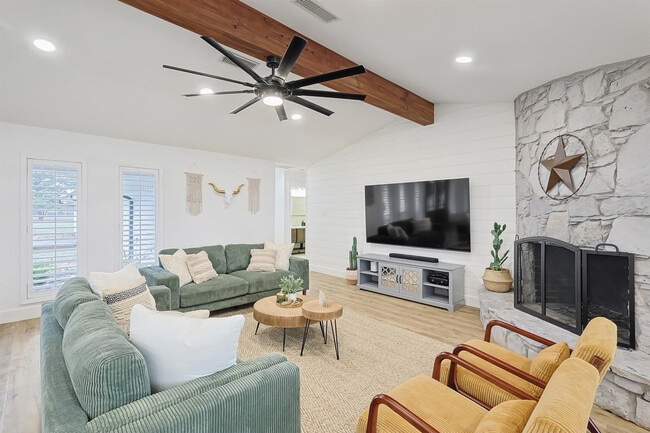 Building Photo - 2368 County Road 852-SI ID1055509P