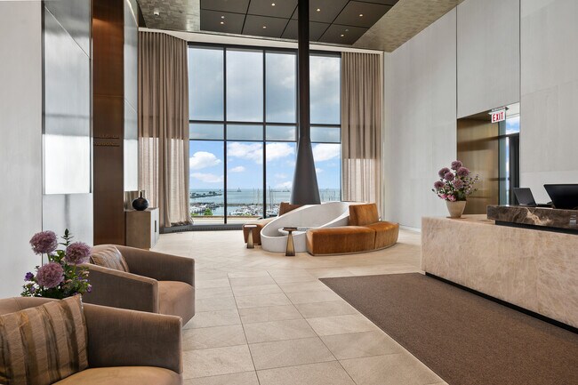 Foto del edificio - 211 N Harbor Dr