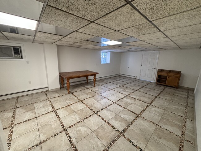 Building Photo - 103 Maitland Pl