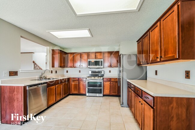 Foto del edificio - 19528 Windwood Pkwy