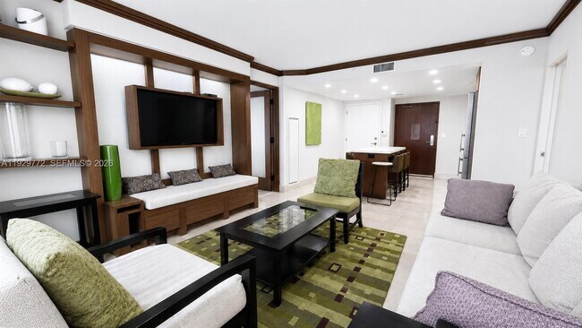 Foto del edificio - 6801 Collins Ave