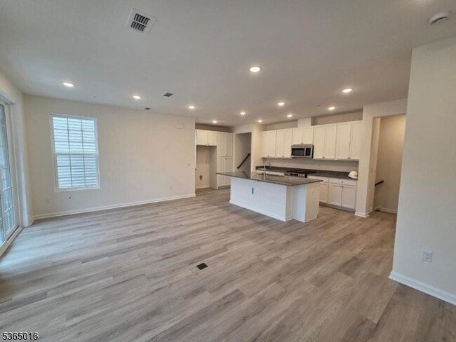 Foto del edificio - 208 Lavender Wy