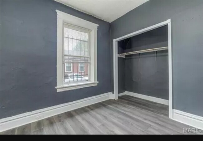 Foto del edificio - 5410 Emerson Ave