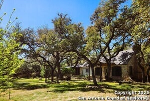 Building Photo - 9810 Park Dr