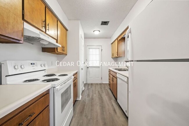 Building Photo - 801 S 17th Pl