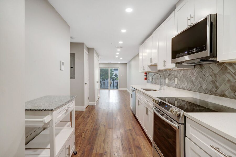 Foto principal - 3110 Georgia Ave NW