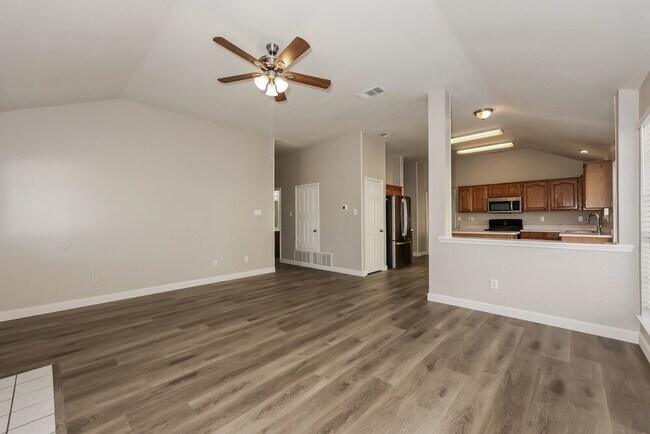 Foto del edificio - 5002 Wordsworth Dr