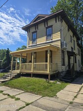 Building Photo - 100 Division St