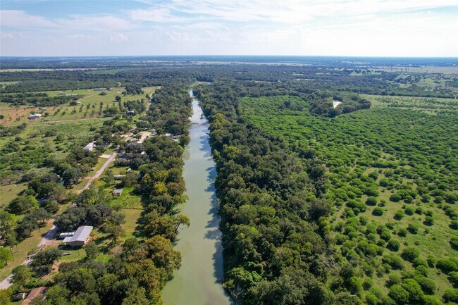 Foto del edificio - 401 Anderson Rd