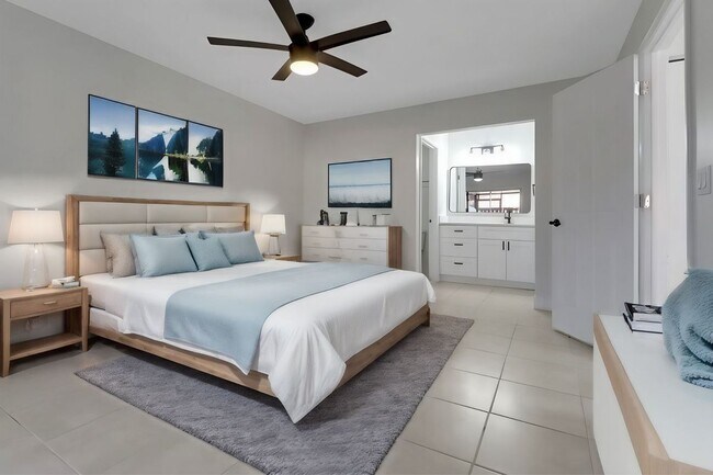 Foto del edificio - 6350 Royal Woods Dr