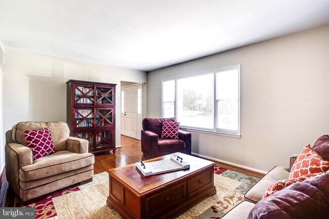 Building Photo - 3019 Steven Martin Dr