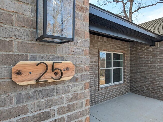 Foto del edificio - 25 Thornaby Dr