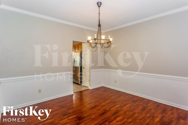 Foto del edificio - 5829 Falls Ridge Ln