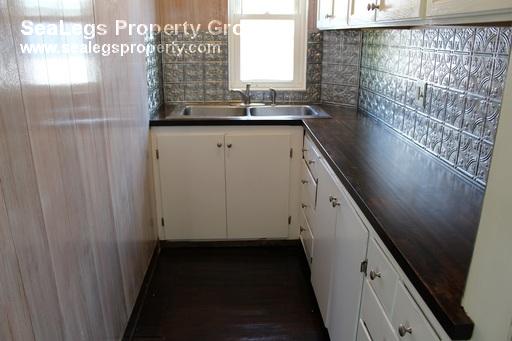 Building Photo - 107 Burgess Ave