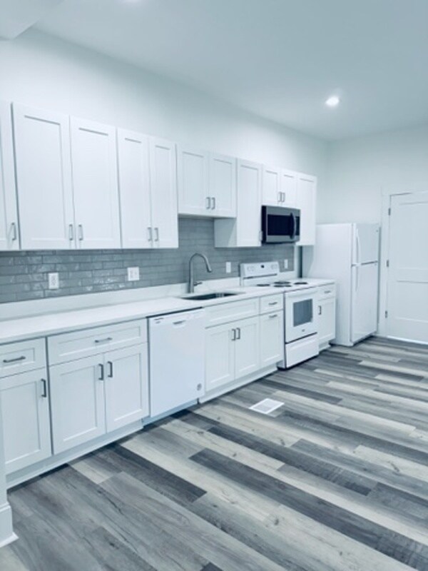 Building Photo - 510 N 2nd Ave