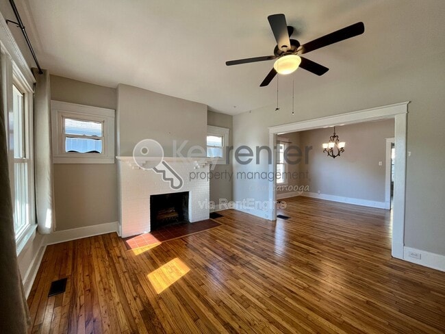 Foto del edificio - 705 Barton Ave