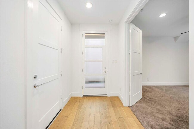 Foto del edificio - 1211 Hickory St