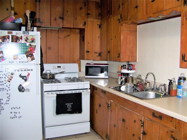 Foto del edificio - 1025 6th St Unit B St