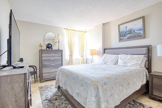 Foto del edificio - 111 Briny Ave