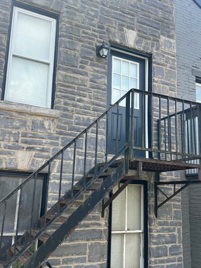 Foto del edificio - E King Street Executive Rental
