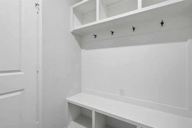 Building Photo - 8426 Sweet Cherry Ln
