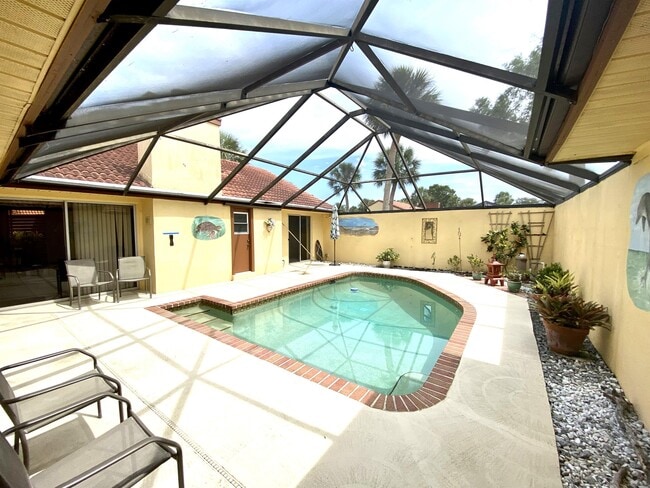 Building Photo - 5057 Maui Cir