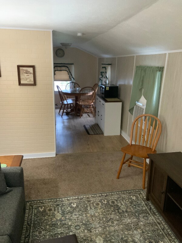 Foto del edificio - 706 15th Ave NW