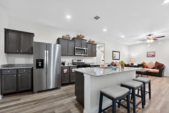 Building Photo - 906 Ramble Rd