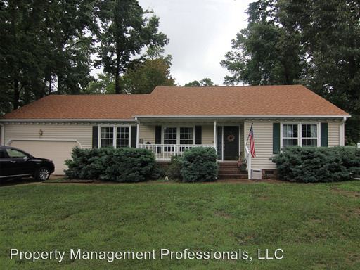 Primary Photo - 1008 Hollins College Ct