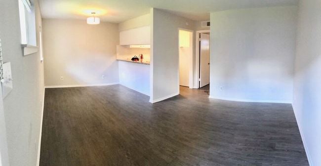 living-1bed.jpg - Pine Village Boutique Apartments