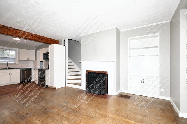 Building Photo - 6125 N Meridian St