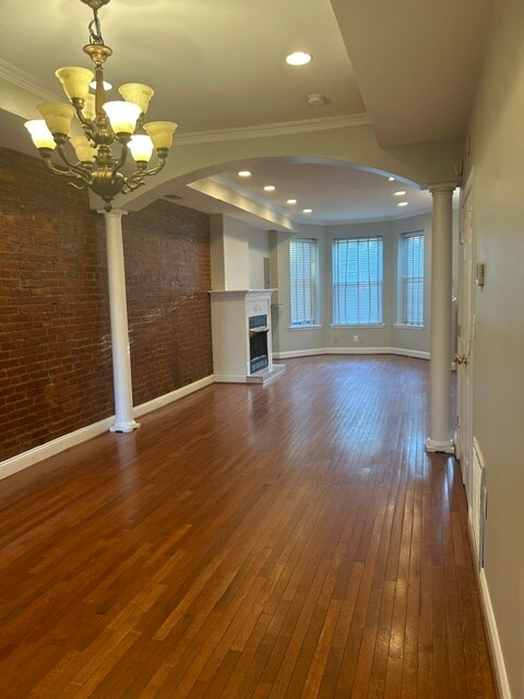Primary Photo - 1613 1st St NW