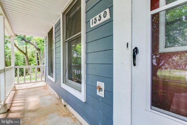 Building Photo - 1550 Twisted Oak Dr