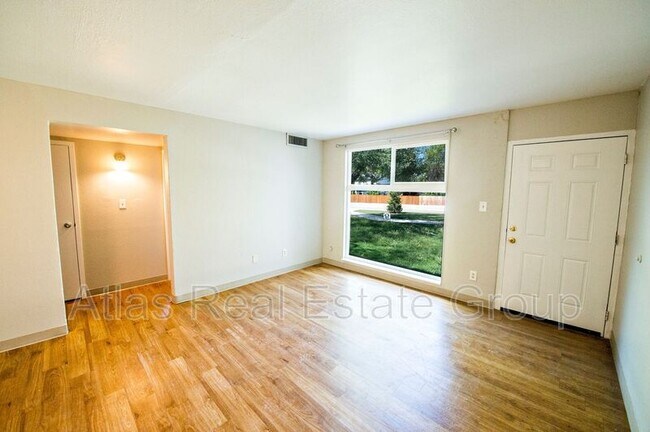 Foto del edificio - 636 N Shields St
