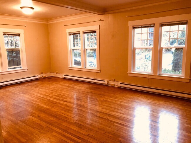 Large insulated windows - 1415 E Republican St