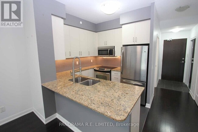 Building Photo - 205 Sherway Gardens Rd