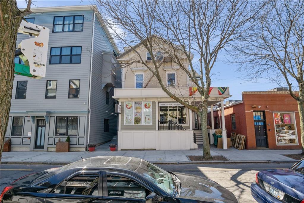 Foto principal - 183 Angell St