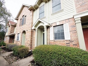 Building Photo - 12401 Los Indios Trail