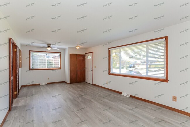 Foto del edificio - 10277 Faxon Ct