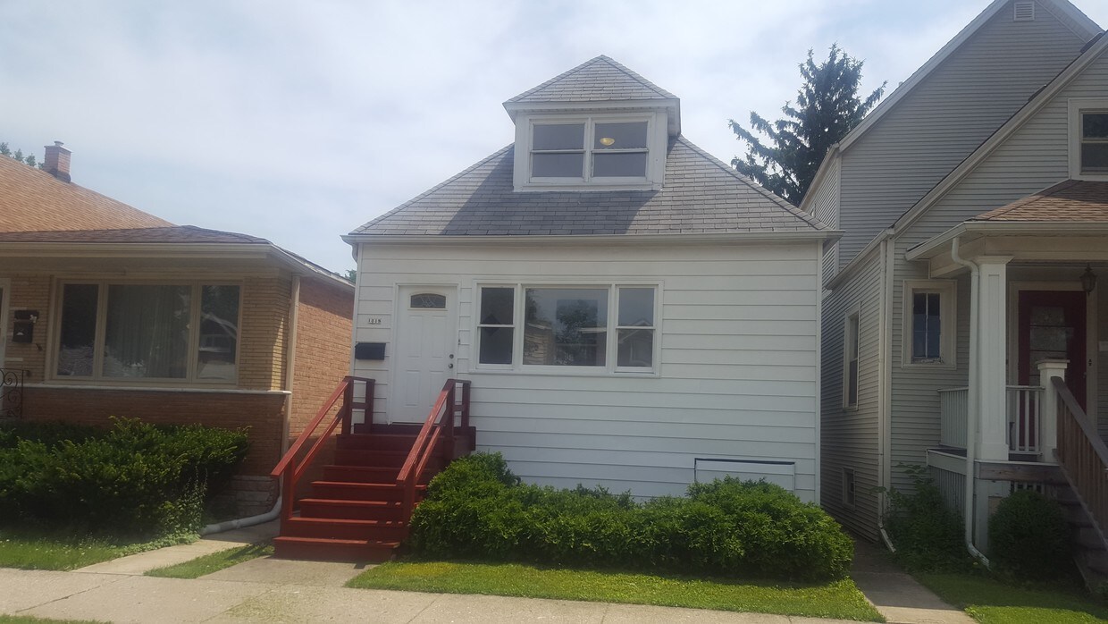 1018 Circle Ave, Forest Park, IL 60130 House for Rent in Forest Park