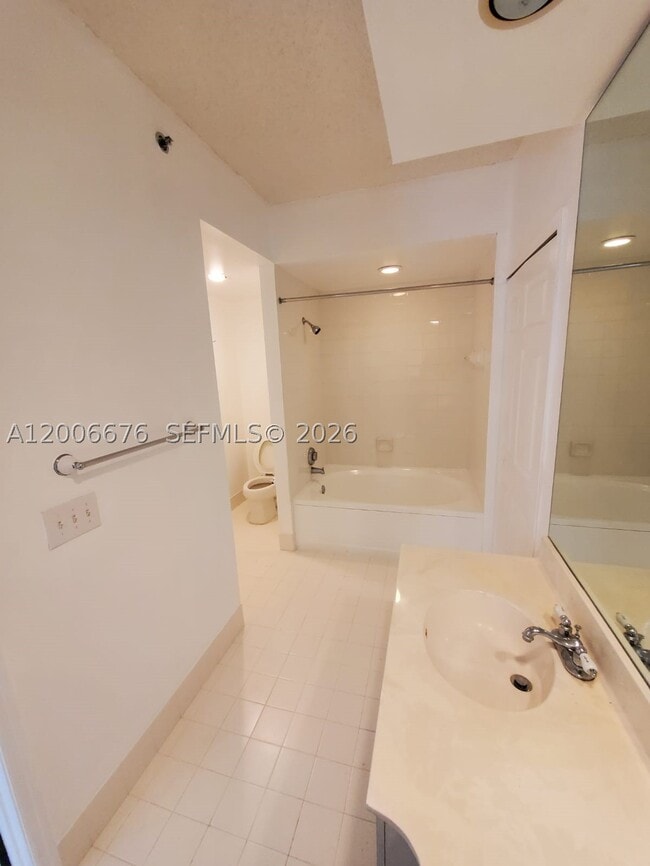 Building Photo - 3145 NE 184th St