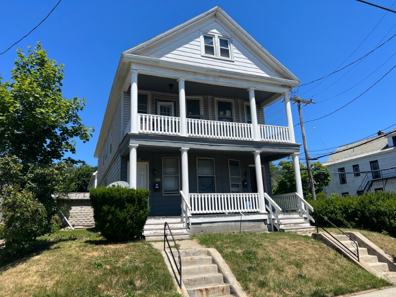 Primary Photo - 681 Washington Ave